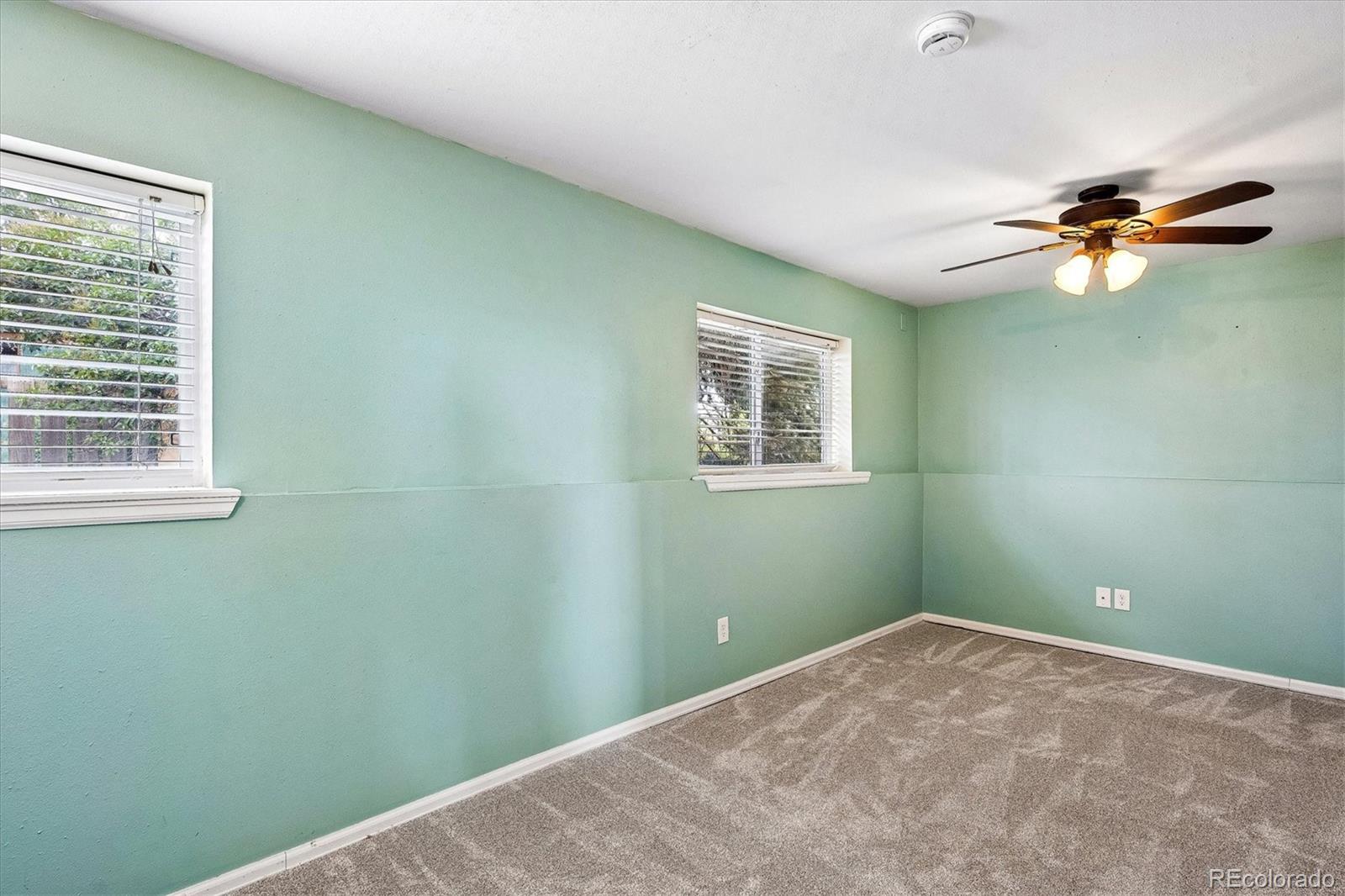 525 Lindenwood Court