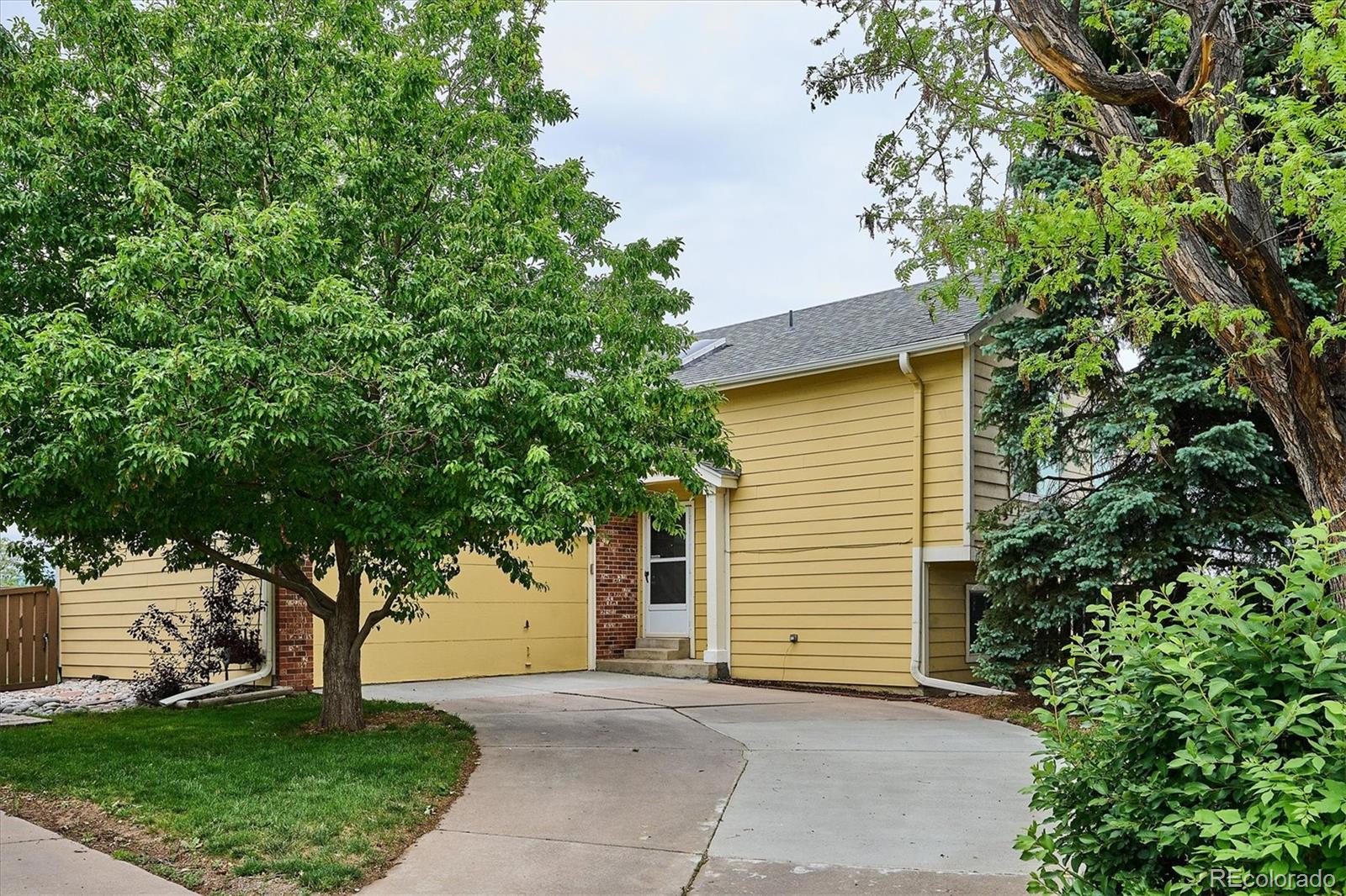 525 Lindenwood Court