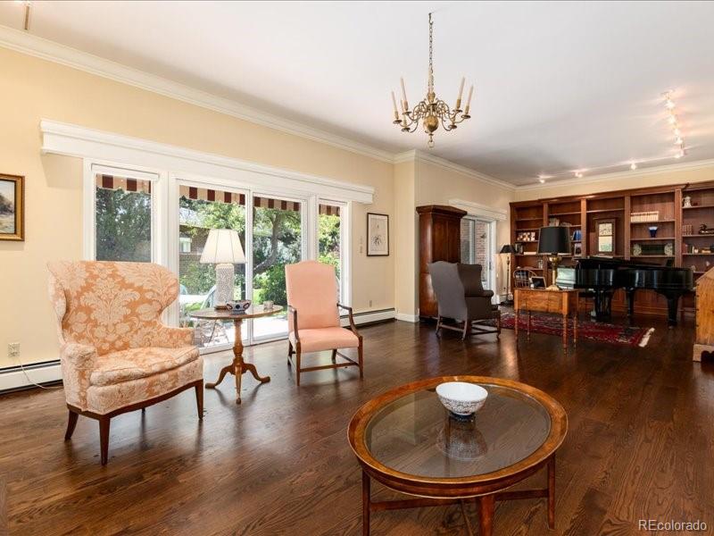 2552 E Alameda Avenue Unit: 16