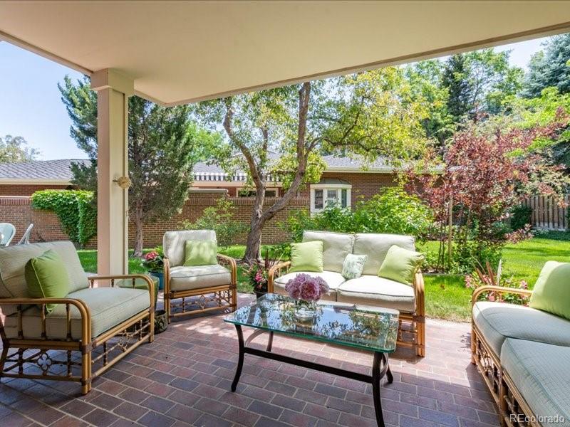 2552 E Alameda Avenue Unit: 16