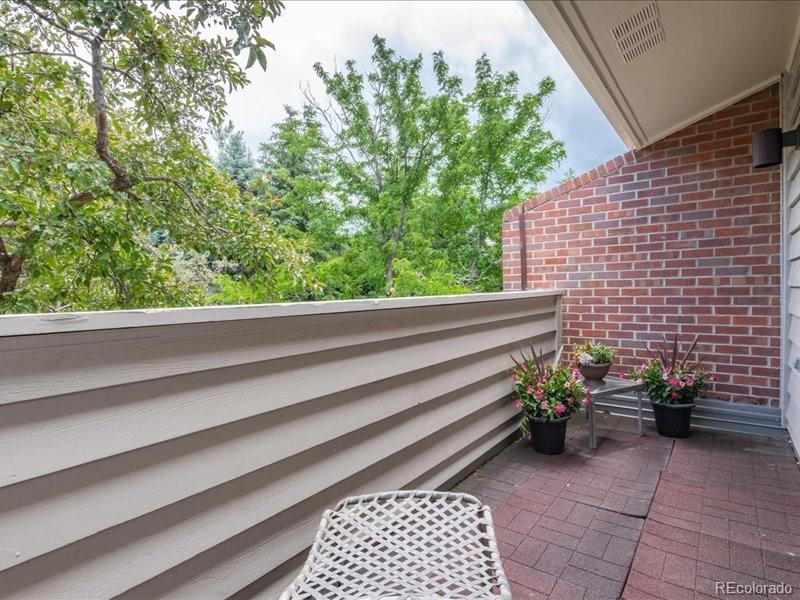 2552 E Alameda Avenue Unit: 16