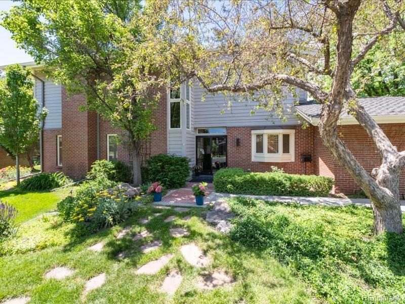 2552 E Alameda Avenue Unit: 16