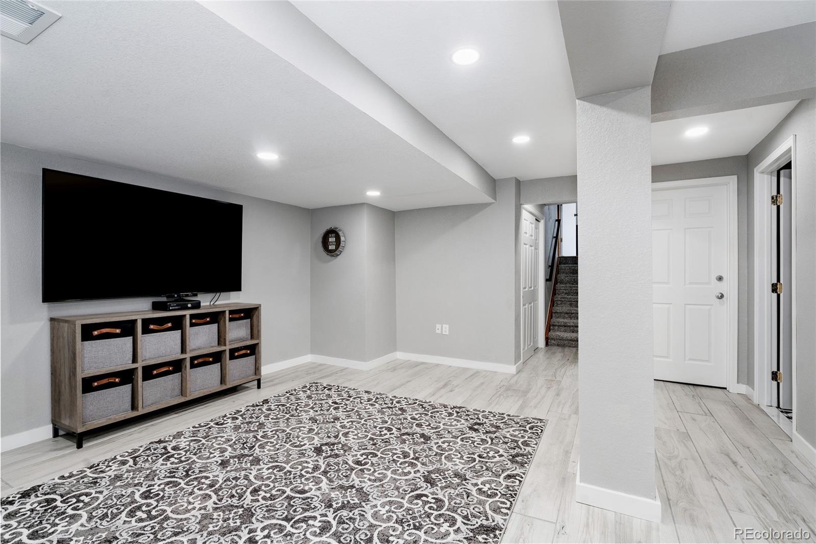 6386 S Pierson Street