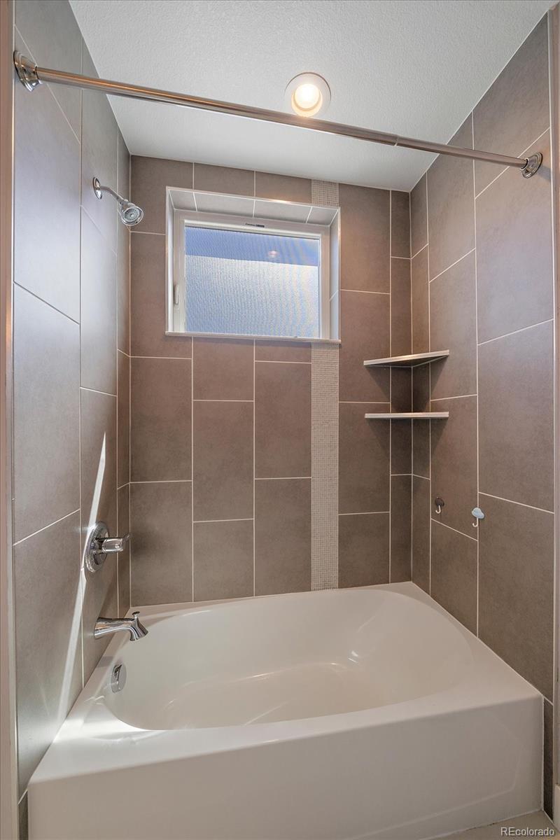 1632 Lowell Boulevard Unit: 5