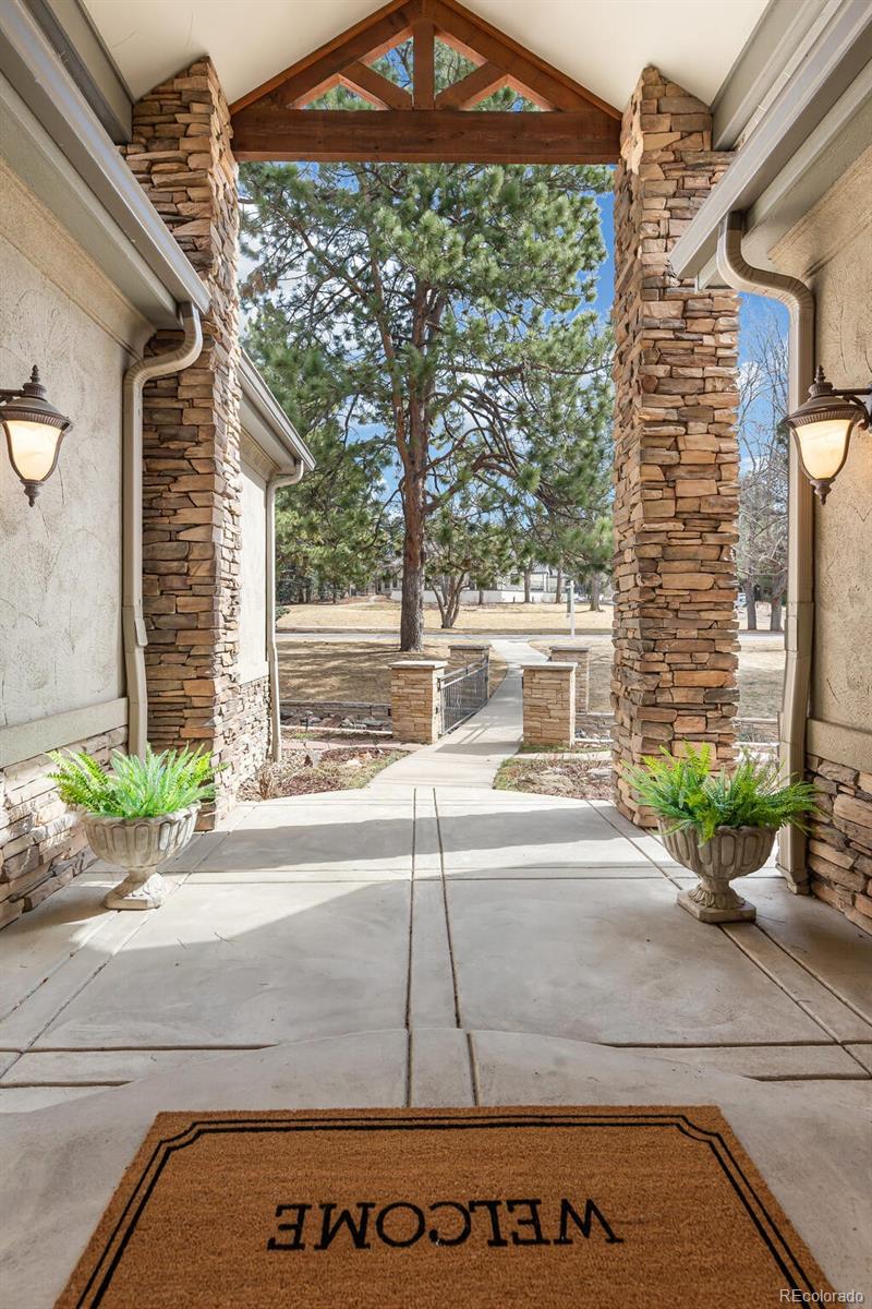 9444 E Orchard Drive