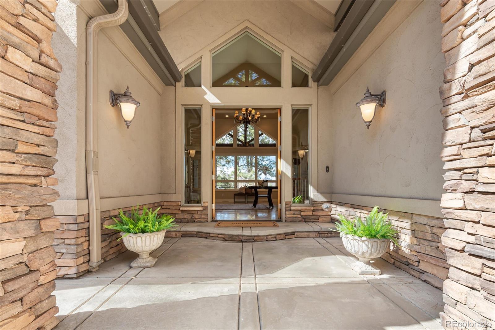 9444 E Orchard Drive