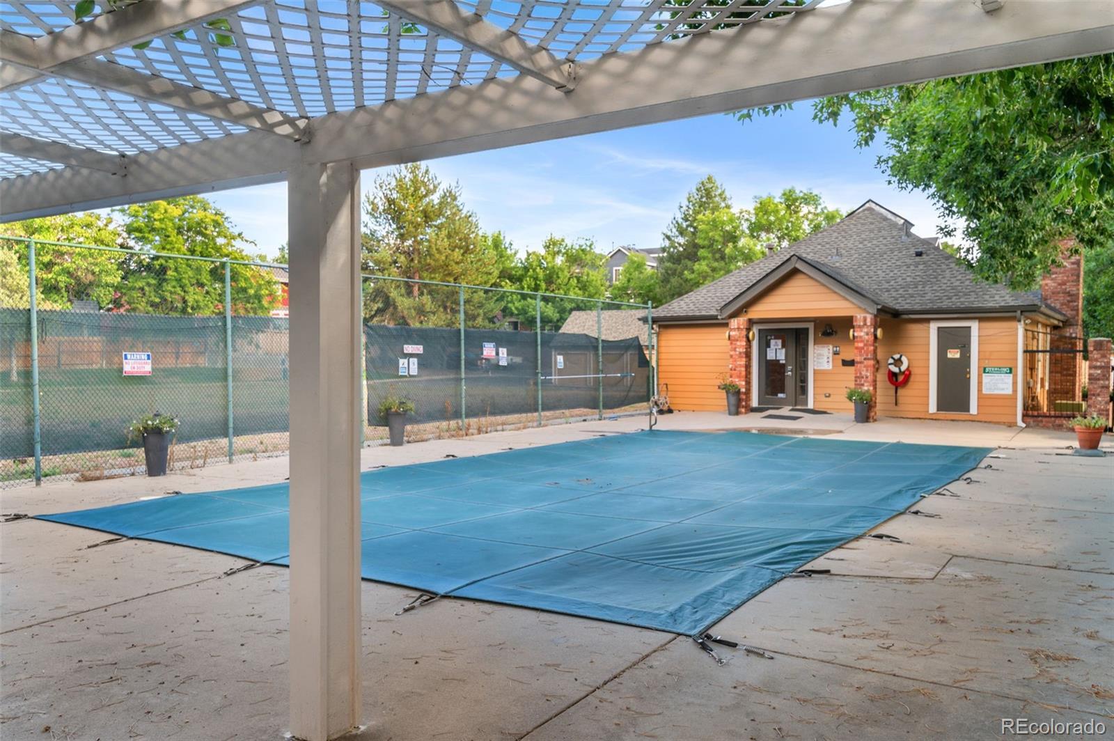 4923 S Carson Street Unit: 105