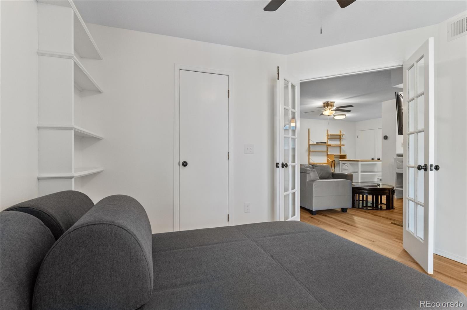 4923 S Carson Street Unit: 105