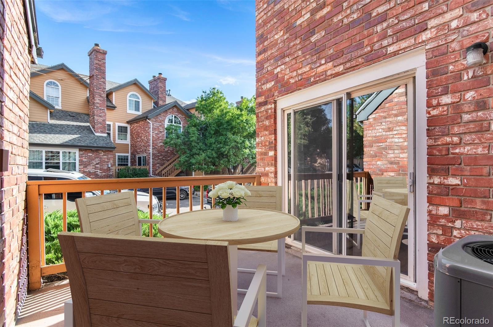 4923 S Carson Street Unit: 105