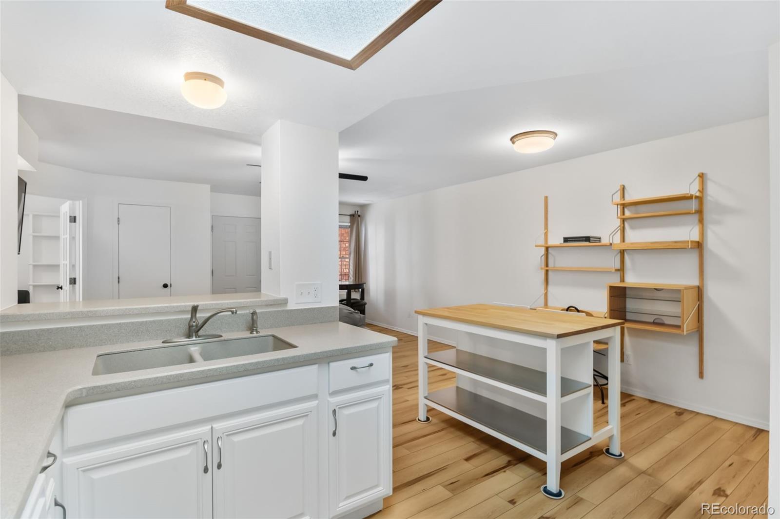 4923 S Carson Street Unit: 105