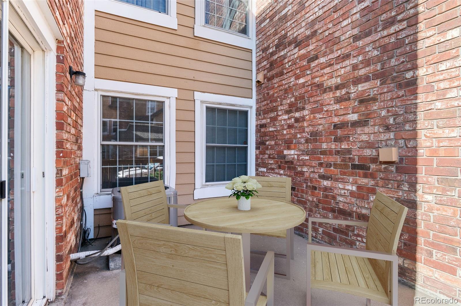 4923 S Carson Street Unit: 105