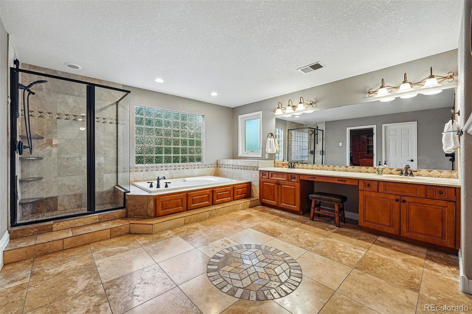 7086 Esperanza Drive