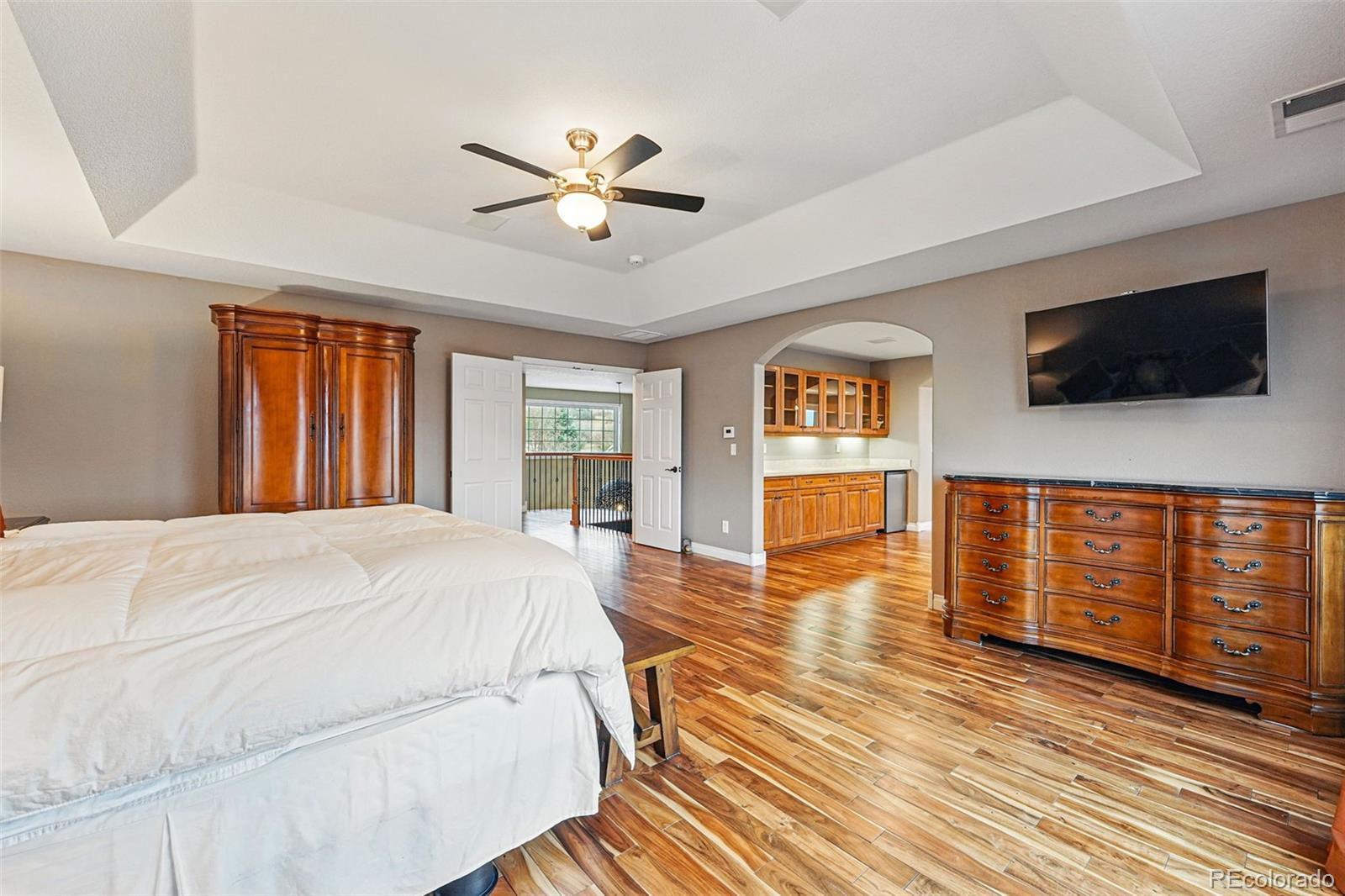 7086 Esperanza Drive