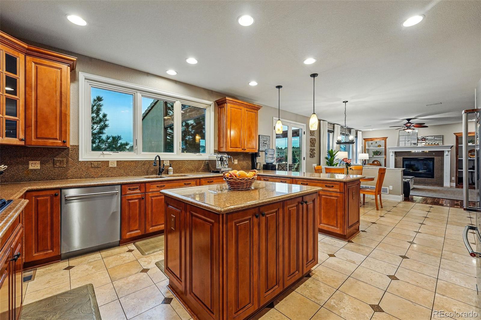 7086 Esperanza Drive