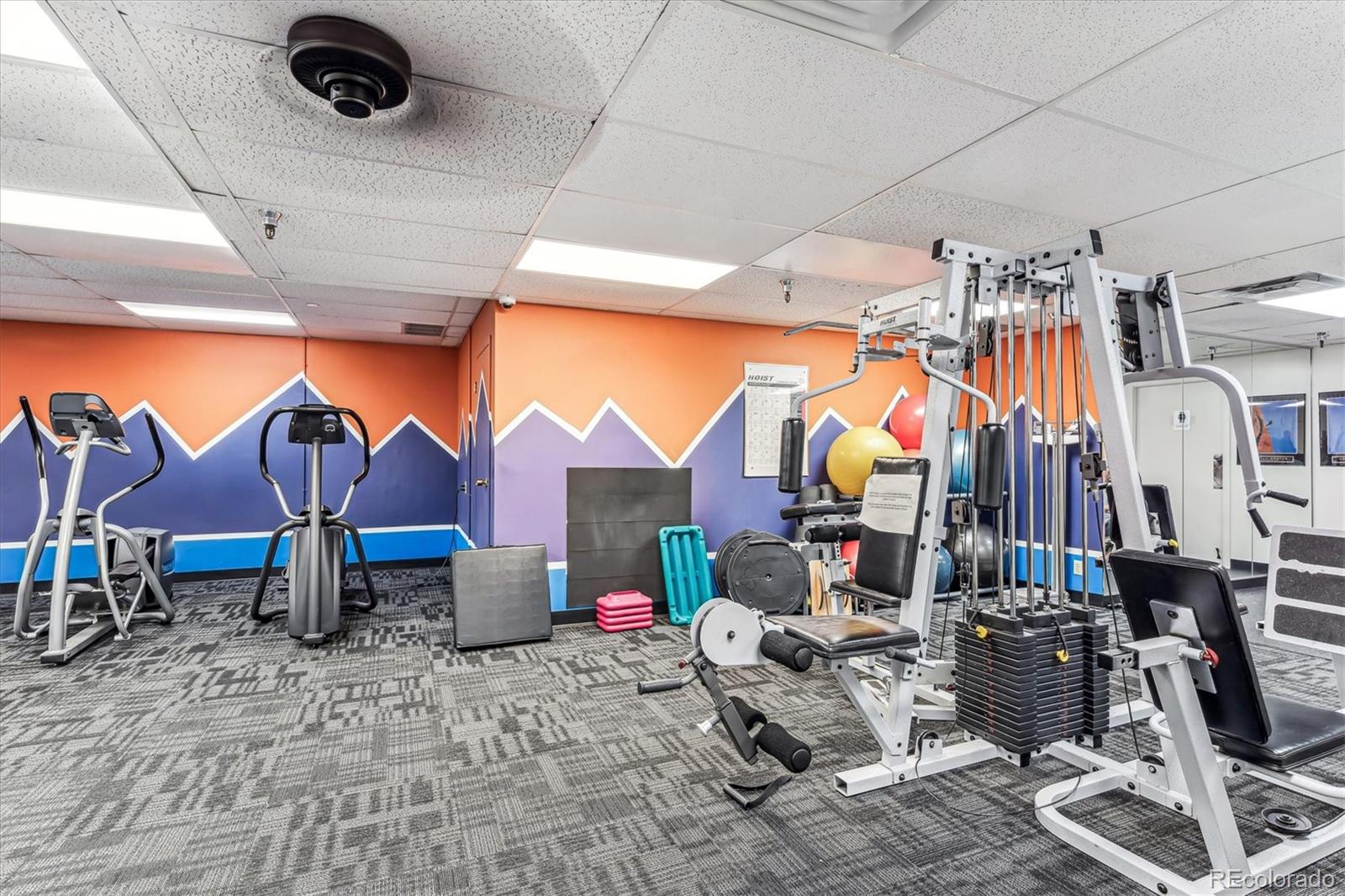 480 S Marion Parkway Unit: 901