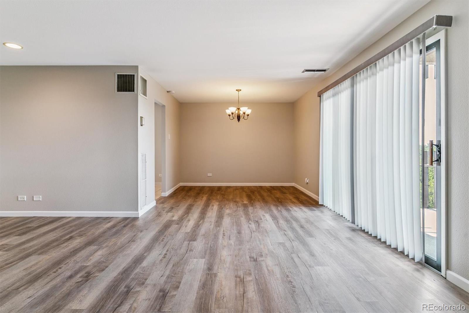 480 S Marion Parkway Unit: 901