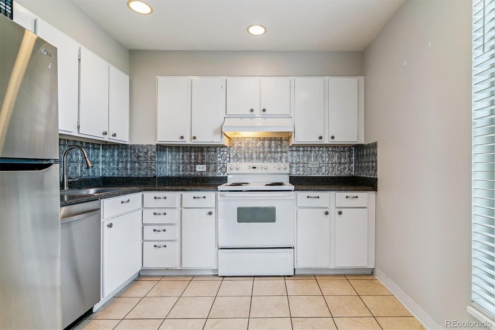 480 S Marion Parkway Unit: 901