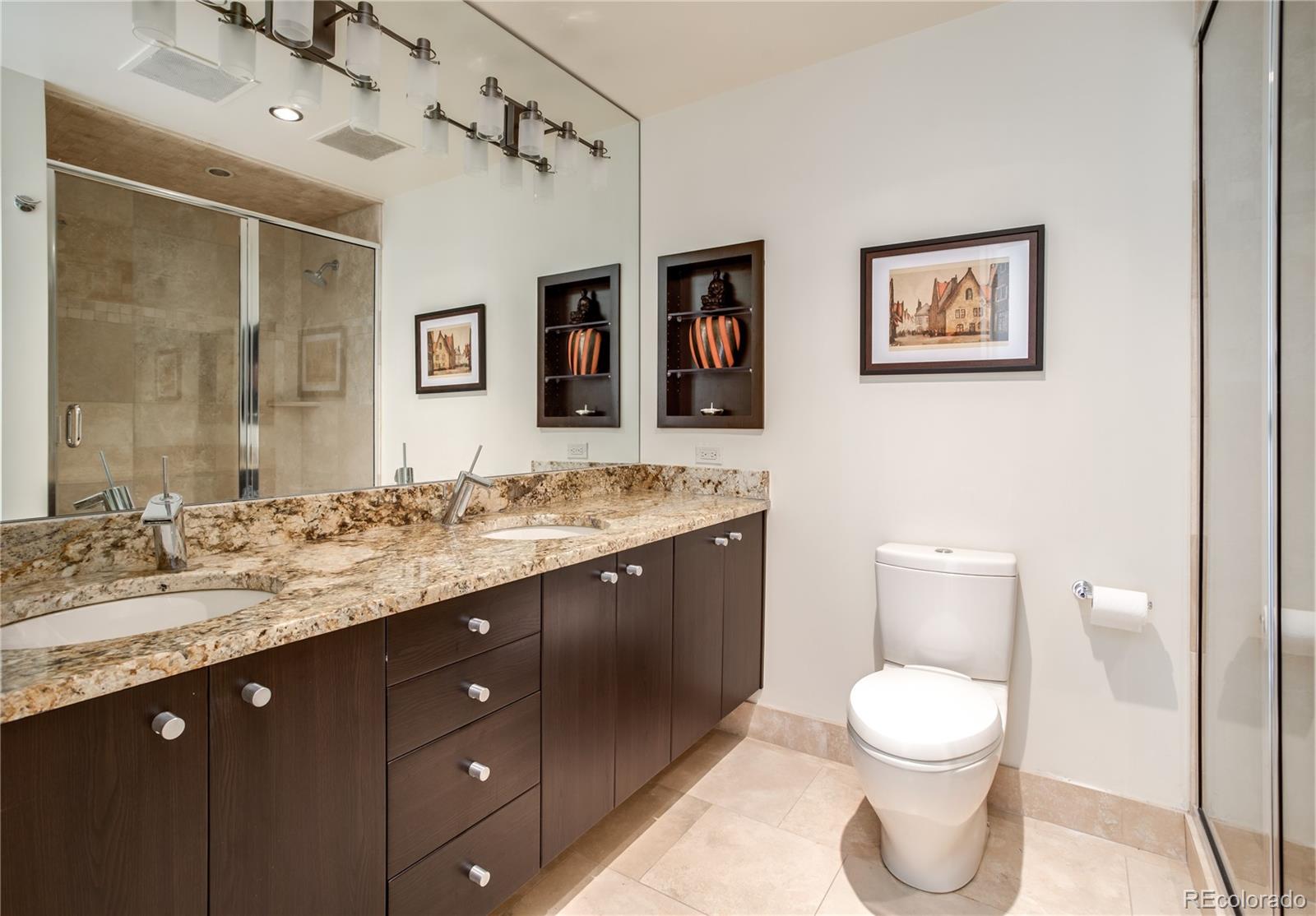 1201 N Williams Street Unit: 3B