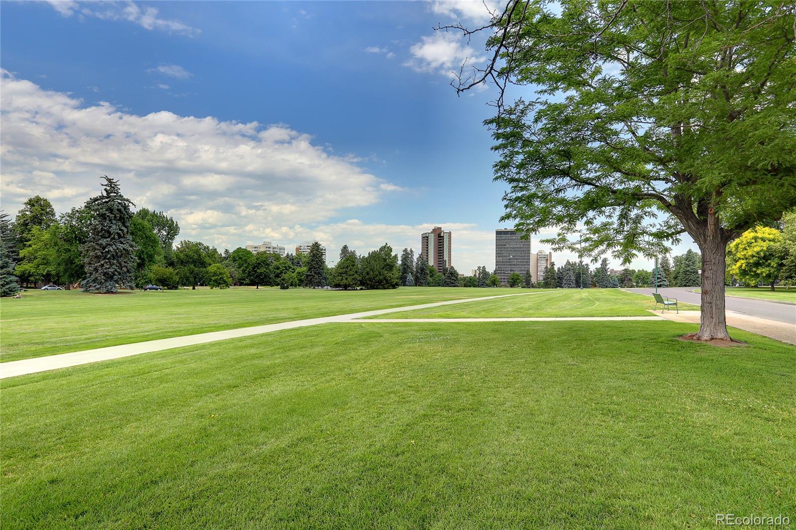 1201 N Williams Street Unit: 3B