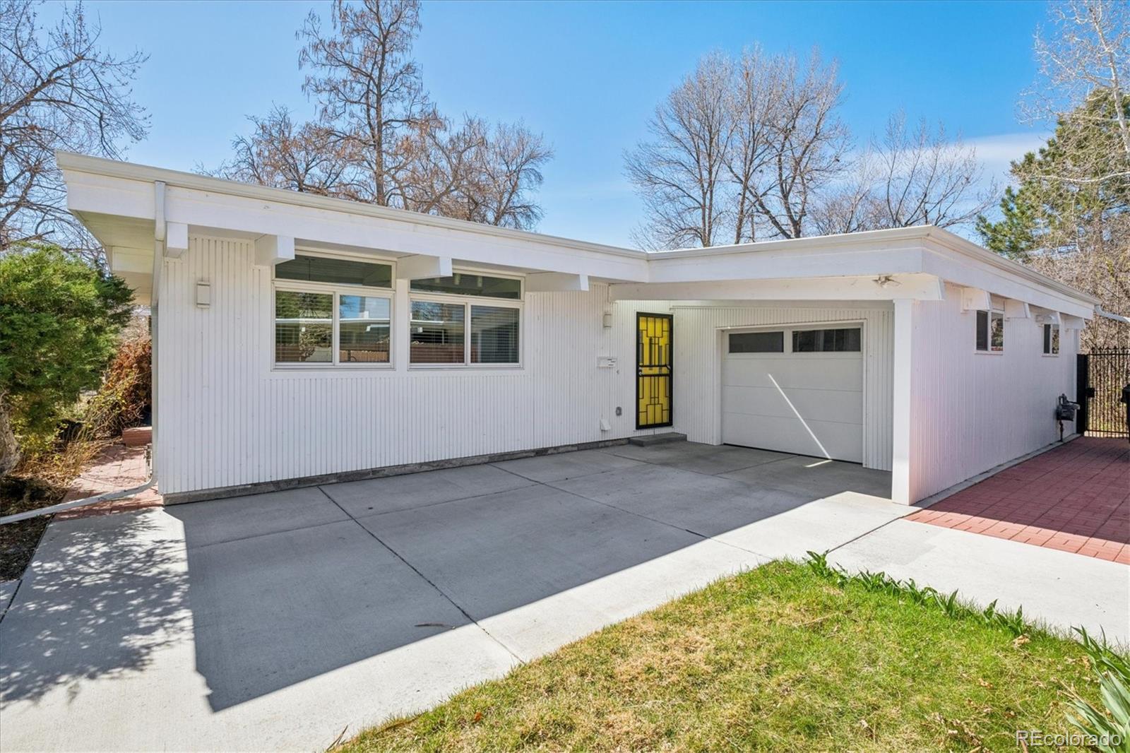 1323 S Eudora Street