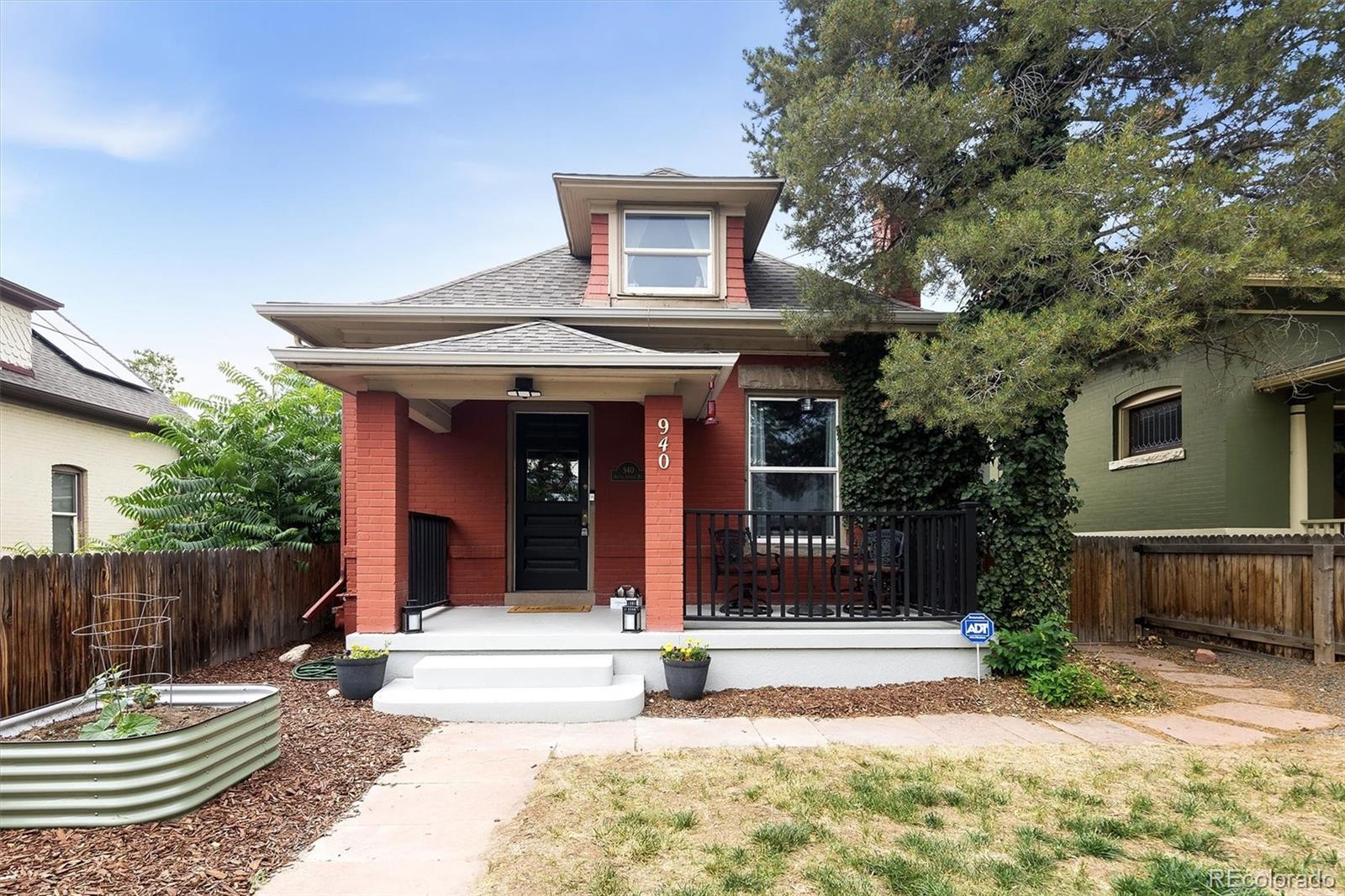 940 S Logan Street