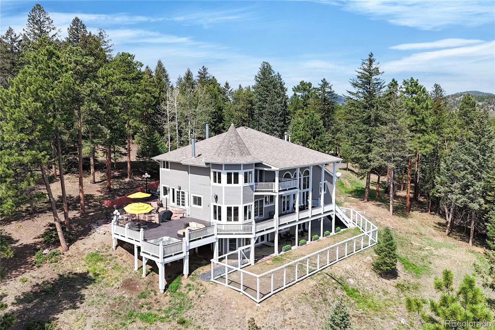 7692 Surrey Drive