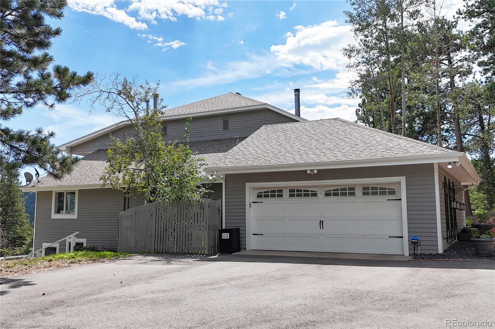7692 Surrey Drive