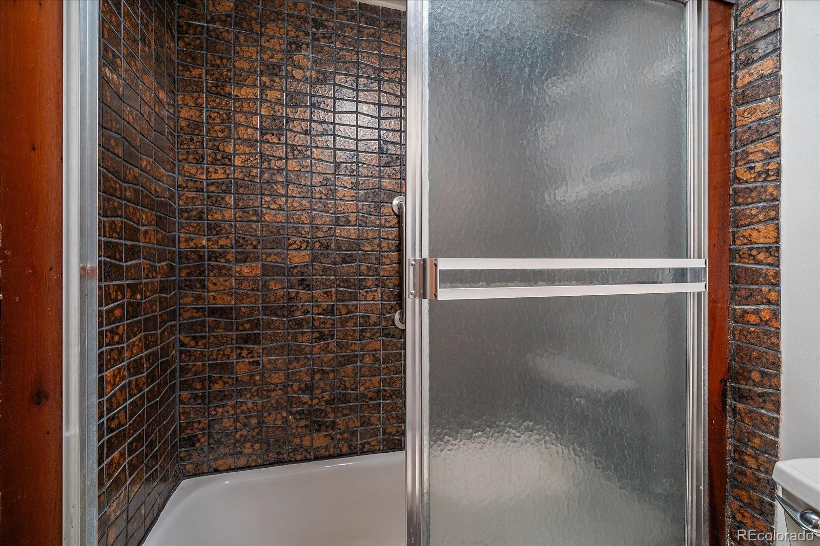 855 Pennsylvania Street Unit: 305