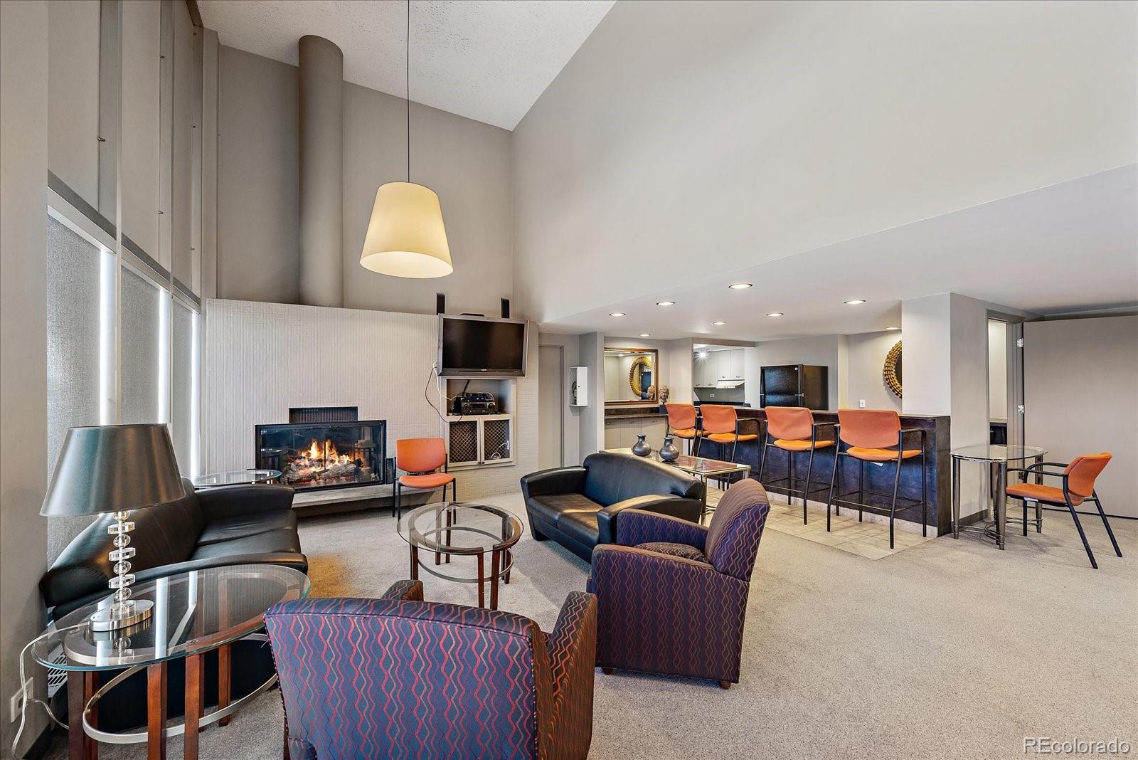 855 Pennsylvania Street Unit: 305