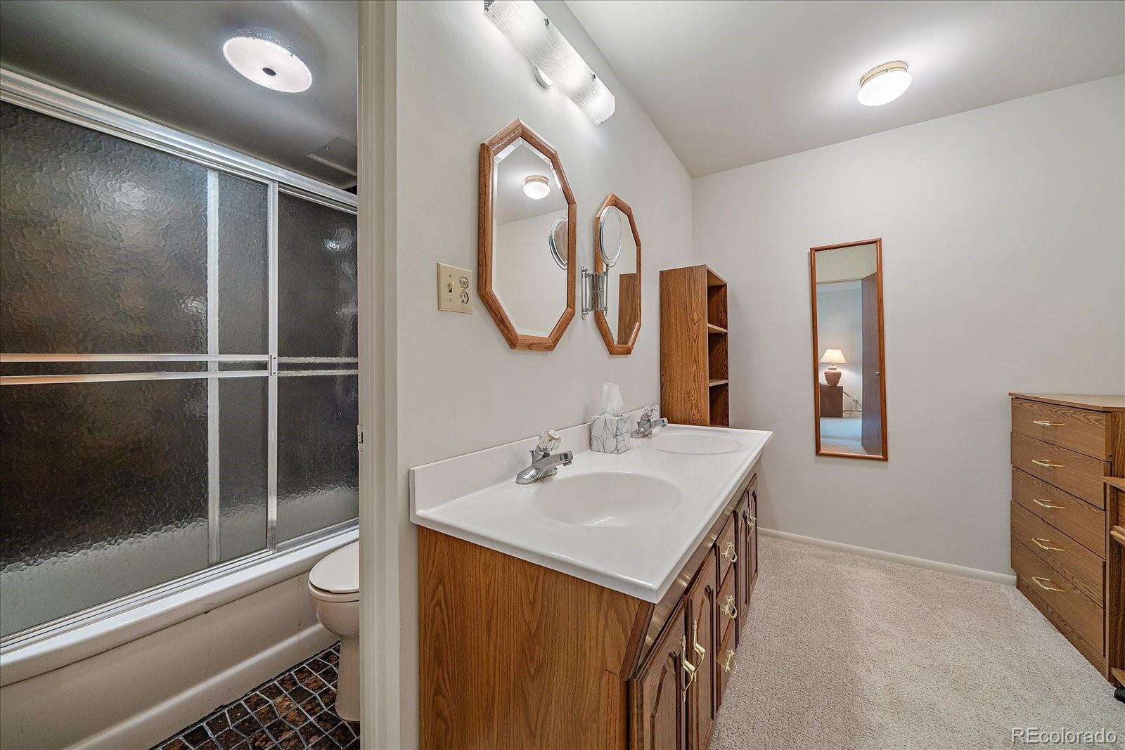 855 Pennsylvania Street Unit: 305
