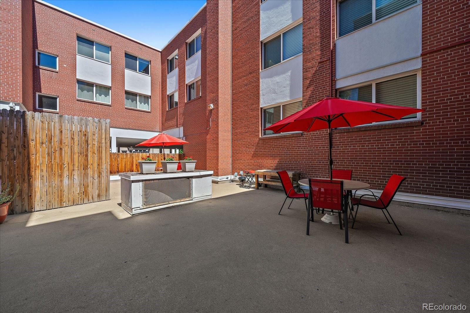 855 Pennsylvania Street Unit: 305