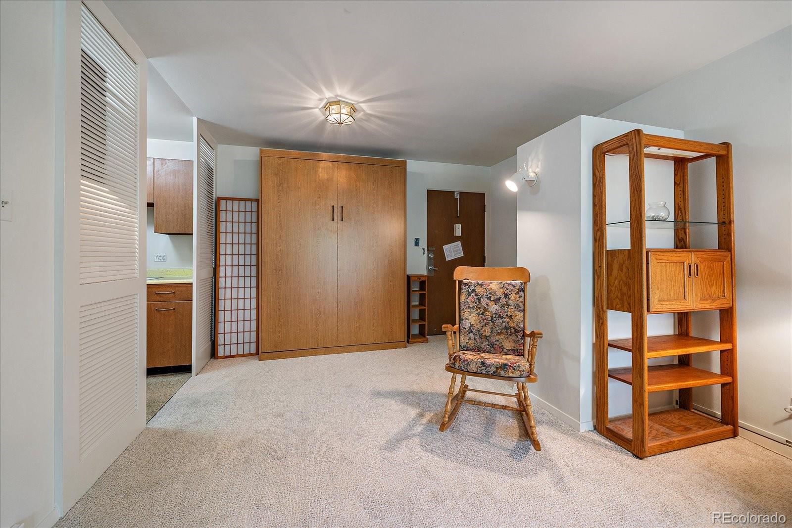 855 Pennsylvania Street Unit: 305