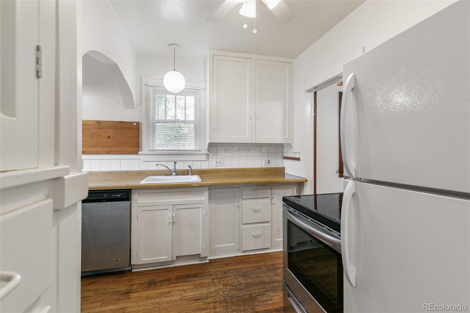 1850 S Williams Street