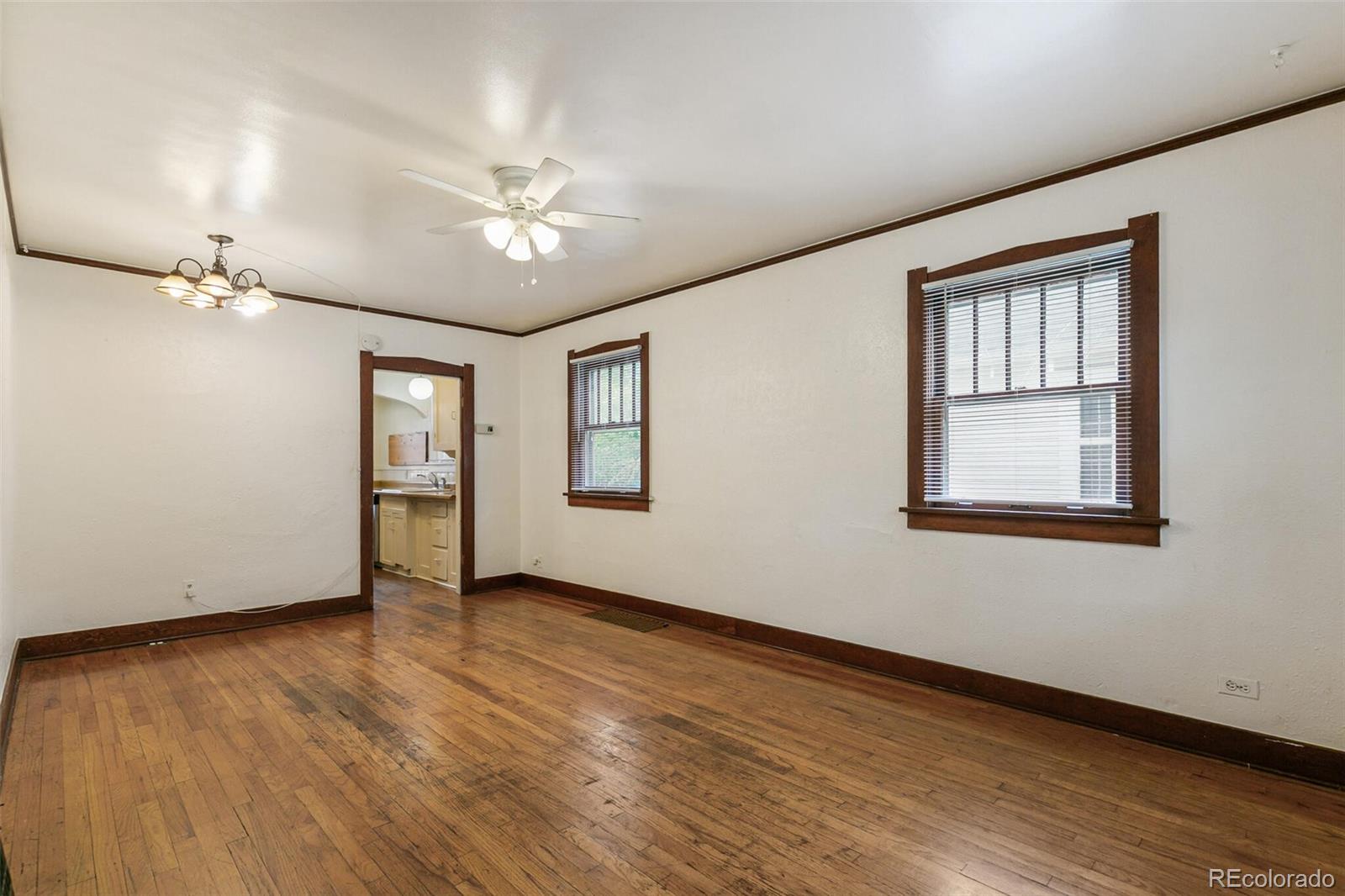 1850 S Williams Street