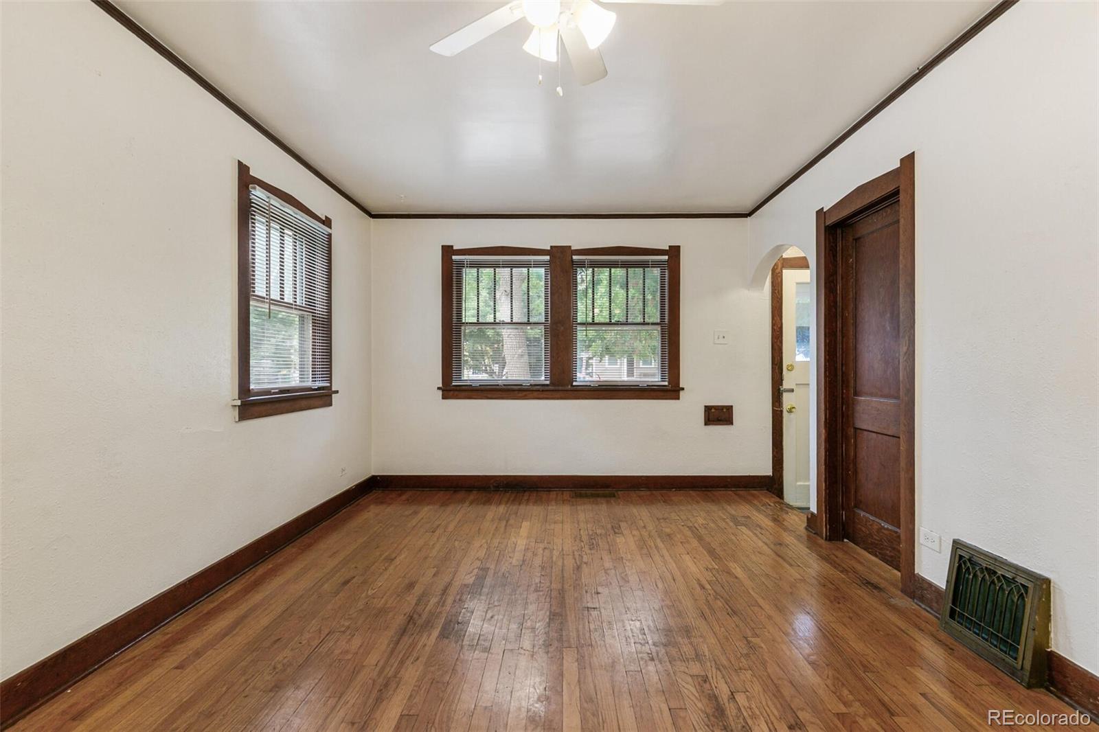 1850 S Williams Street