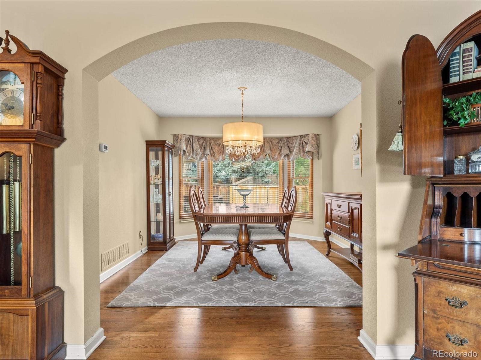 9475 Cherryvale Drive