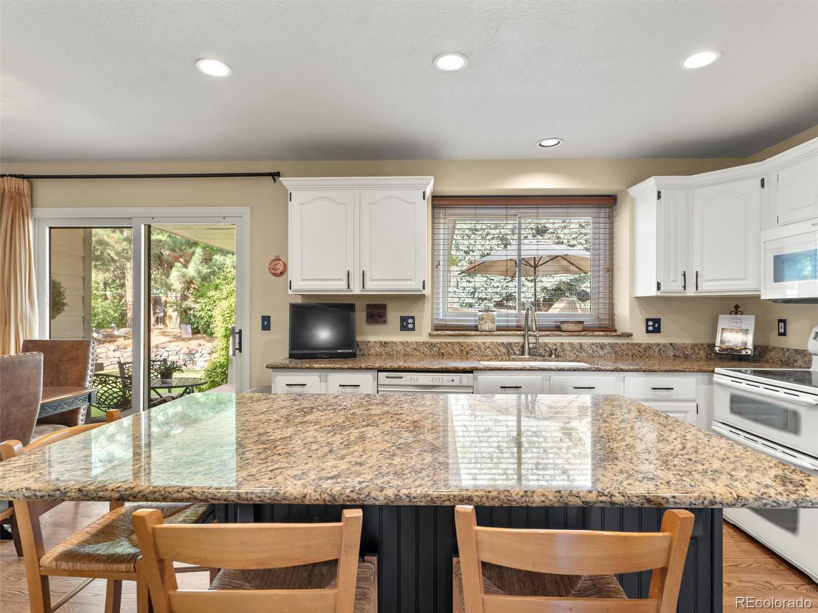 9475 Cherryvale Drive