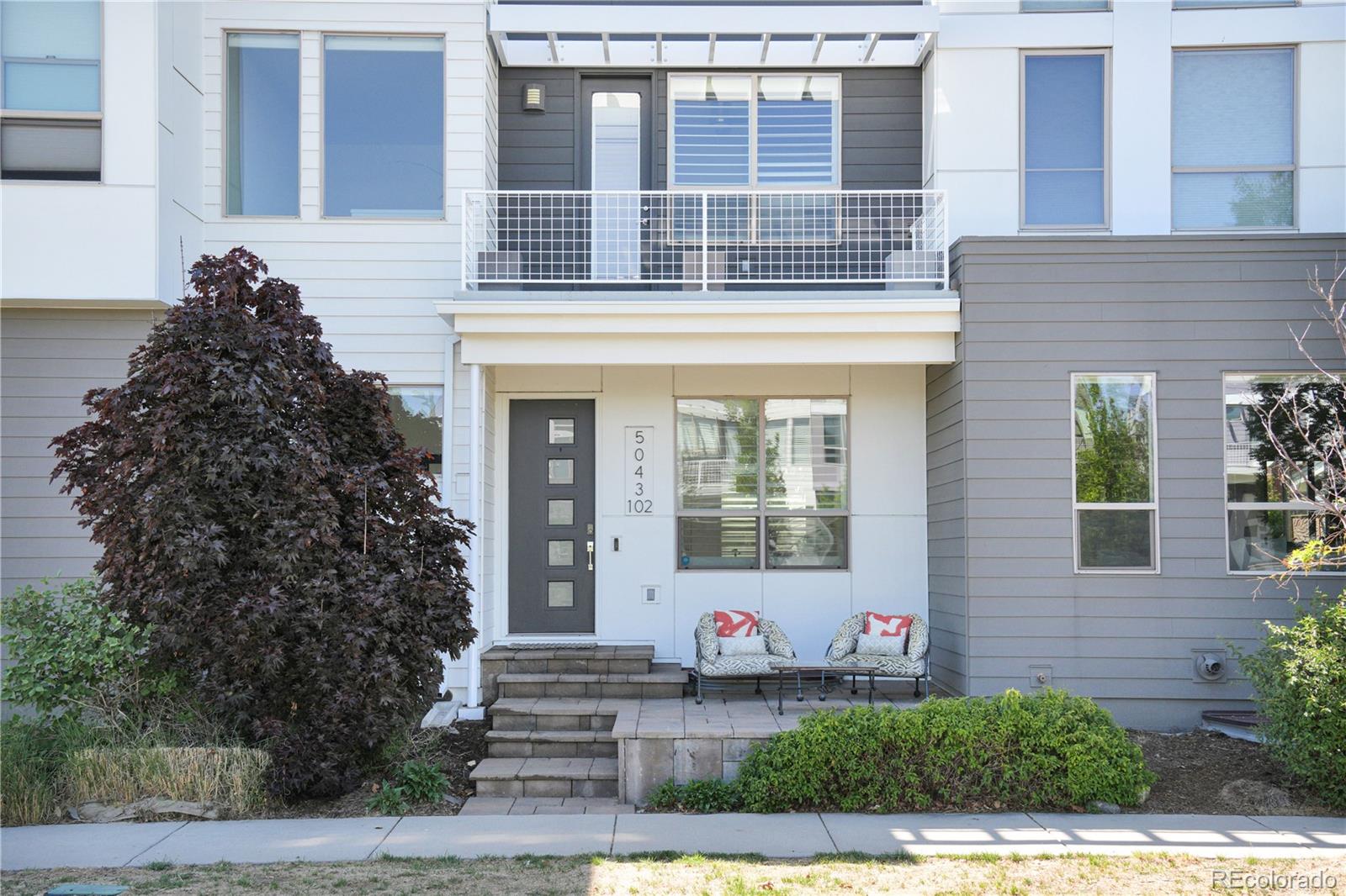 5043 Valentia Street Unit: 102