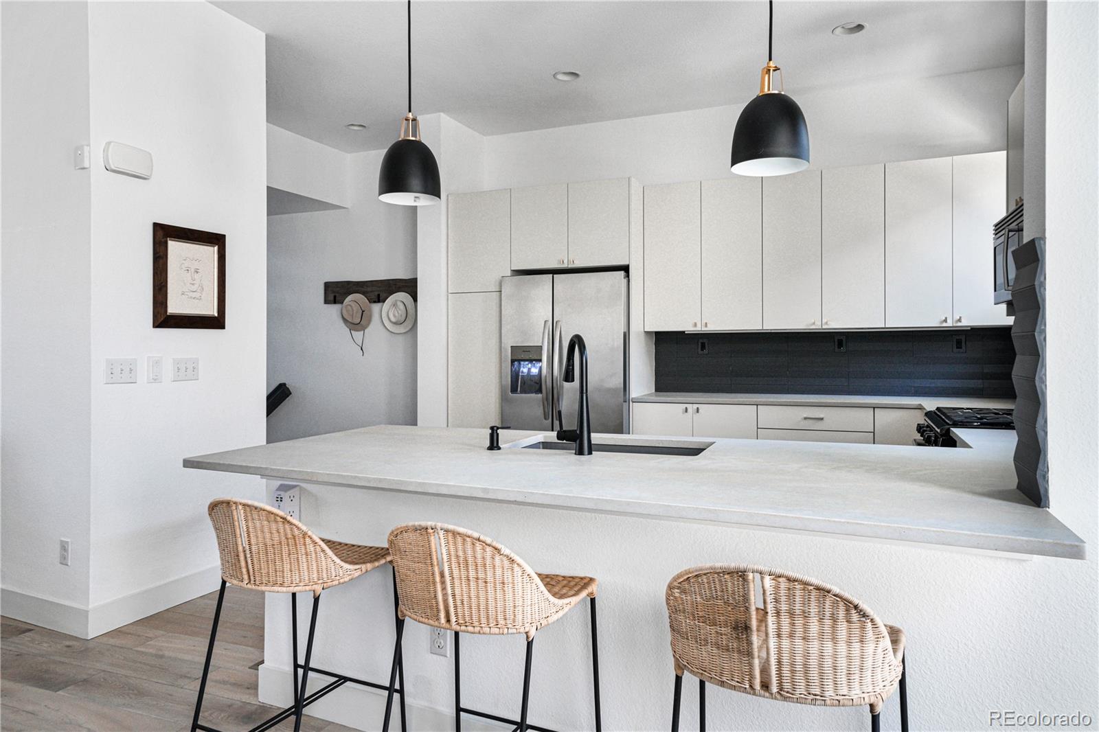 5043 Valentia Street Unit: 102