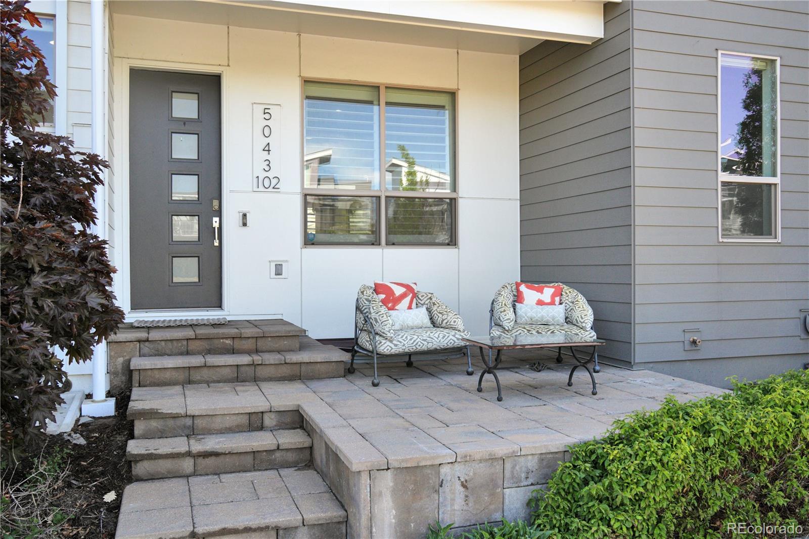 5043 Valentia Street Unit: 102