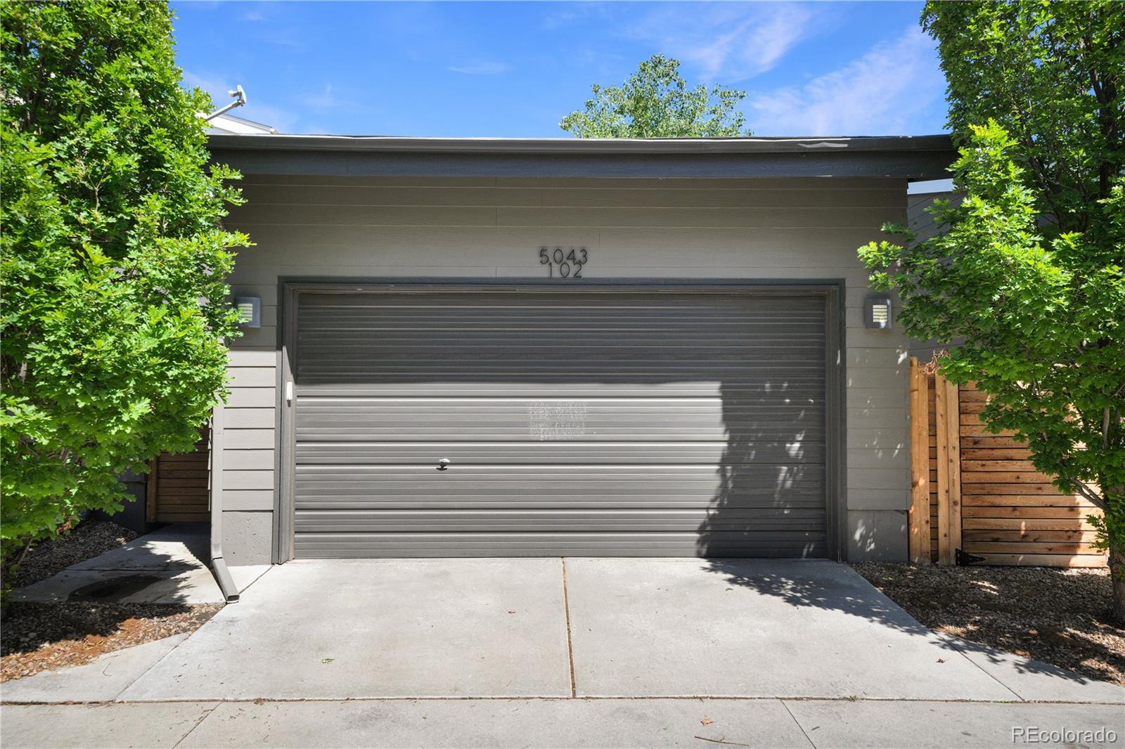 5043 Valentia Street Unit: 102