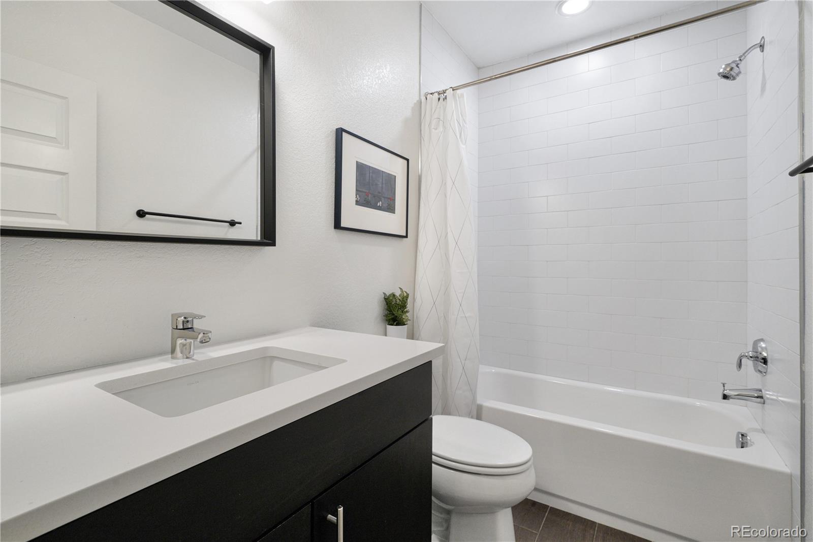 5043 Valentia Street Unit: 102