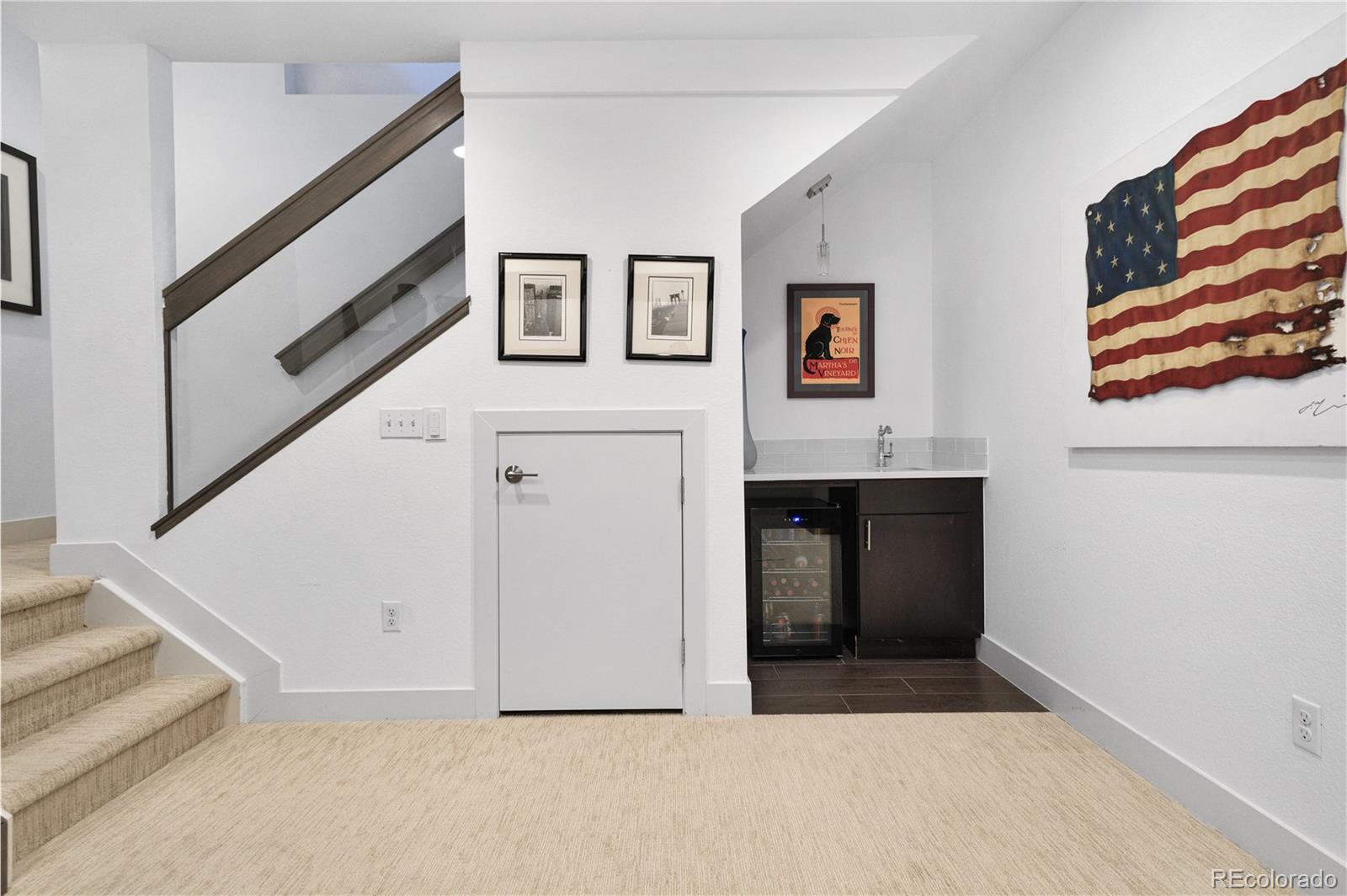5043 Valentia Street Unit: 102