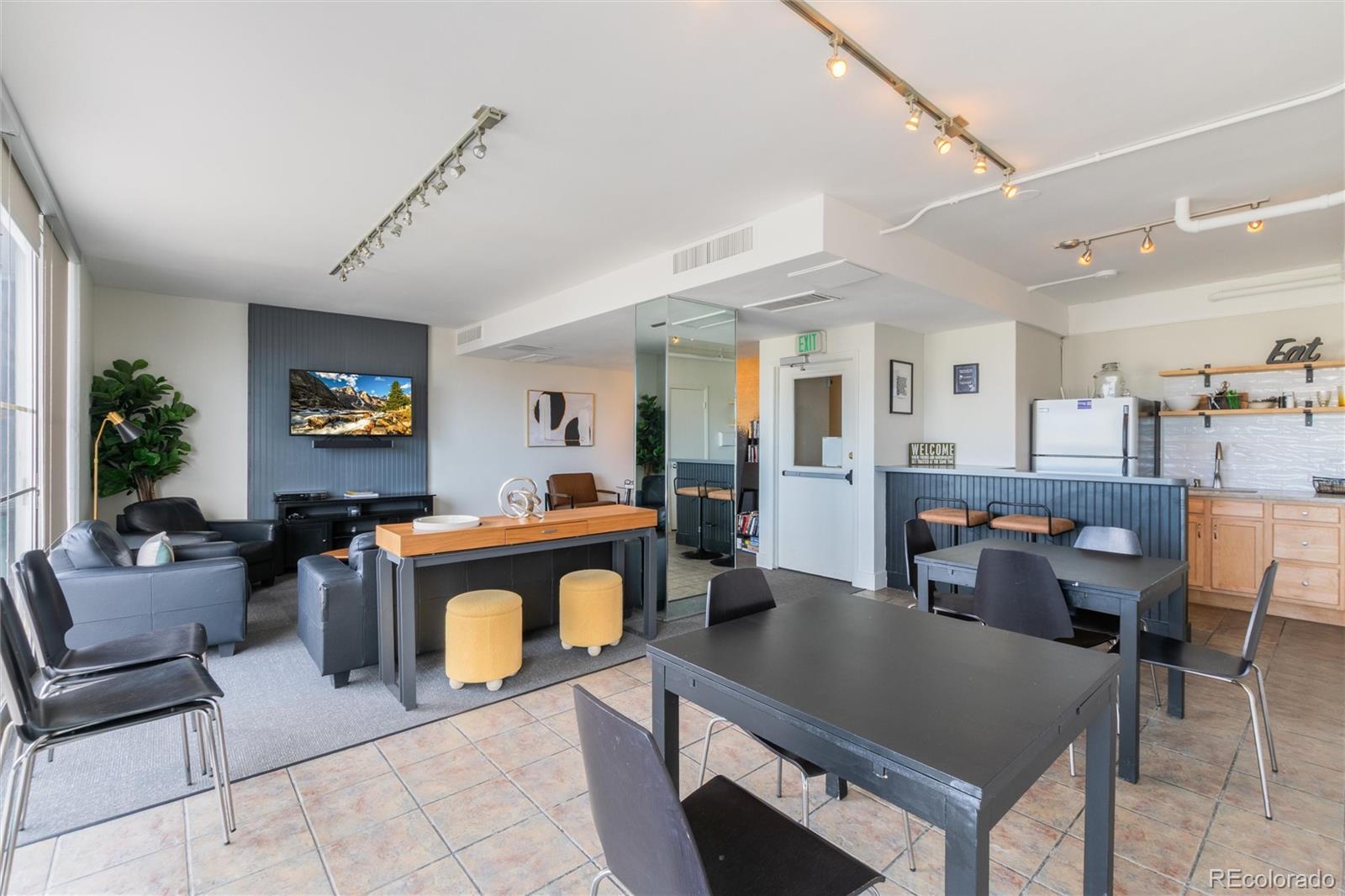 790 N Washington Street Unit: 706