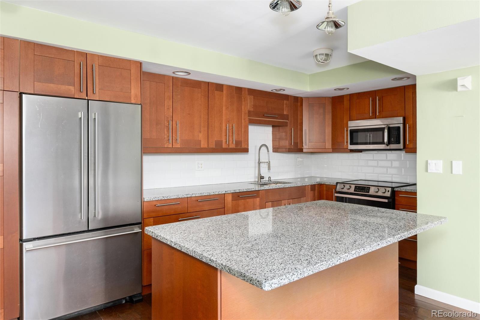 790 N Washington Street Unit: 706