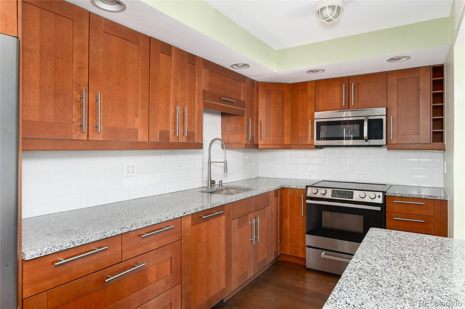 790 N Washington Street Unit: 706