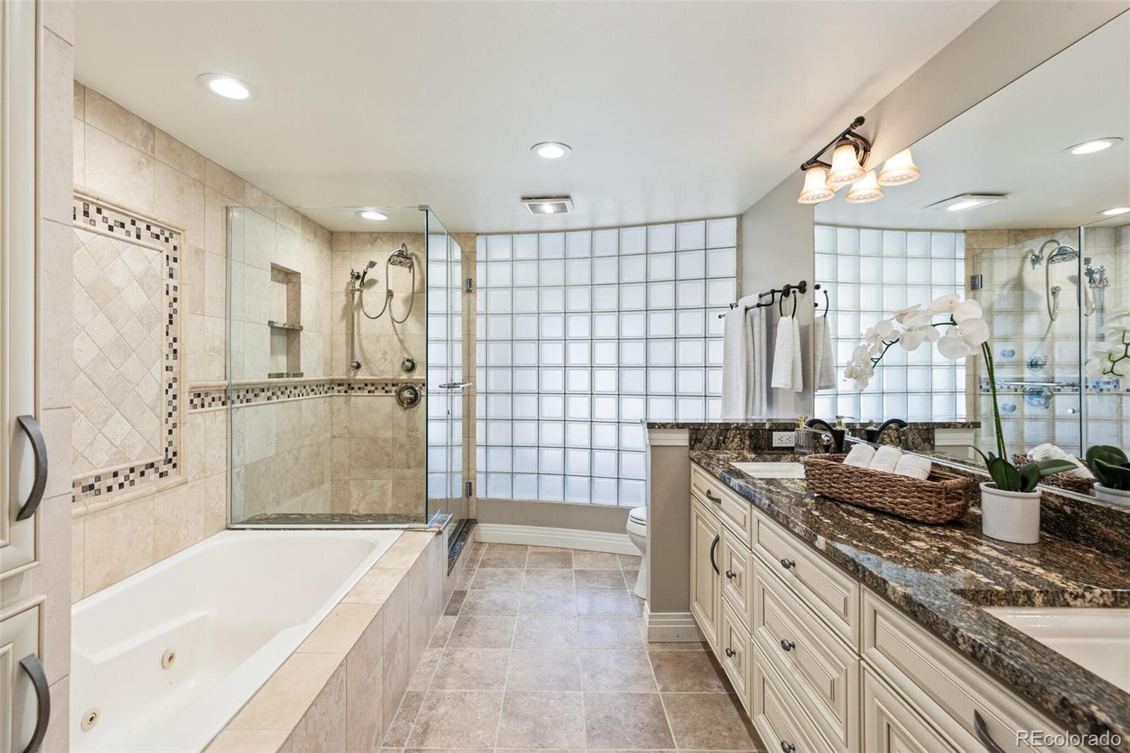 5430 S Jasmine Street