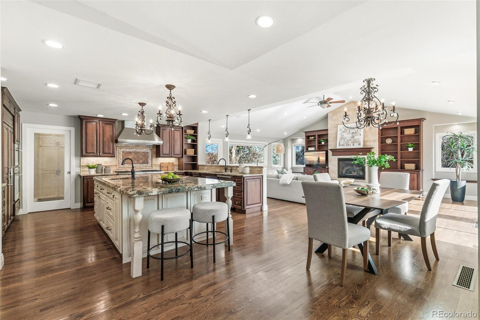 5430 S Jasmine Street