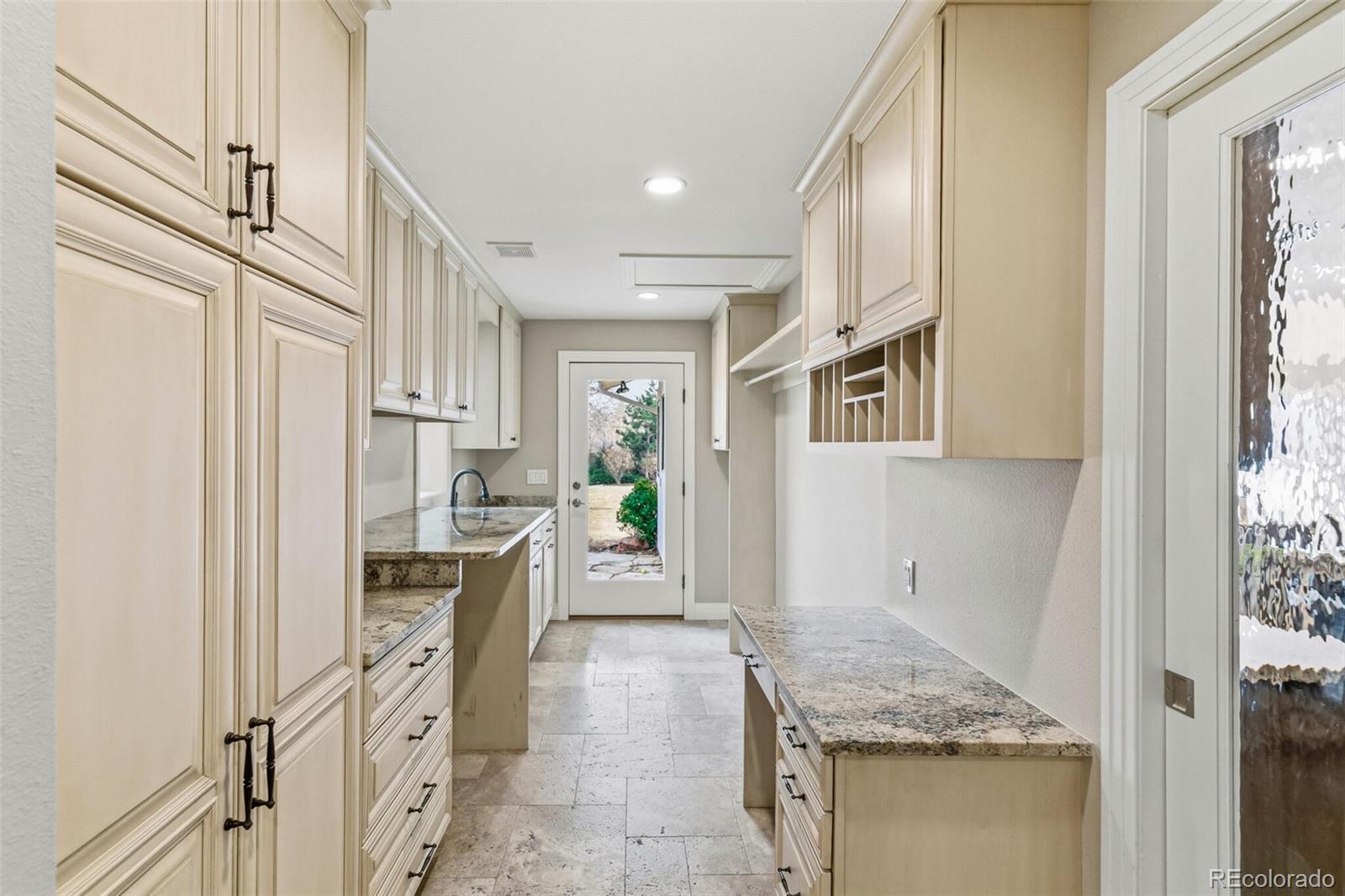 5430 S Jasmine Street