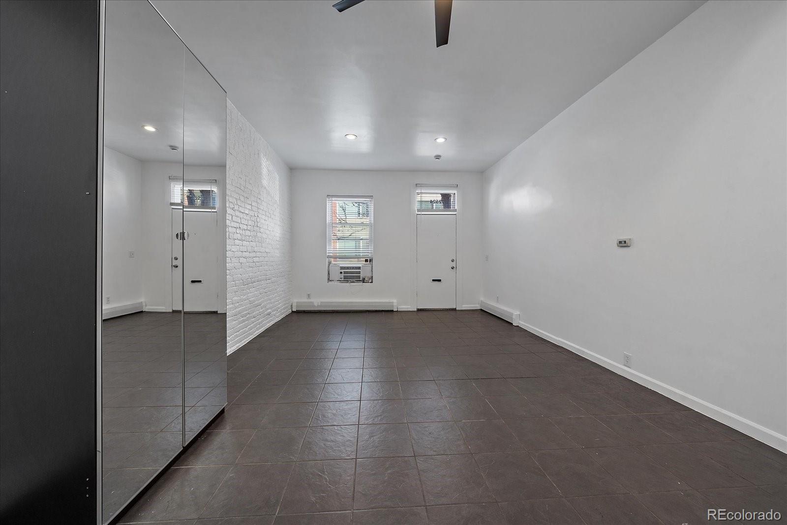 2524 Kensing Court